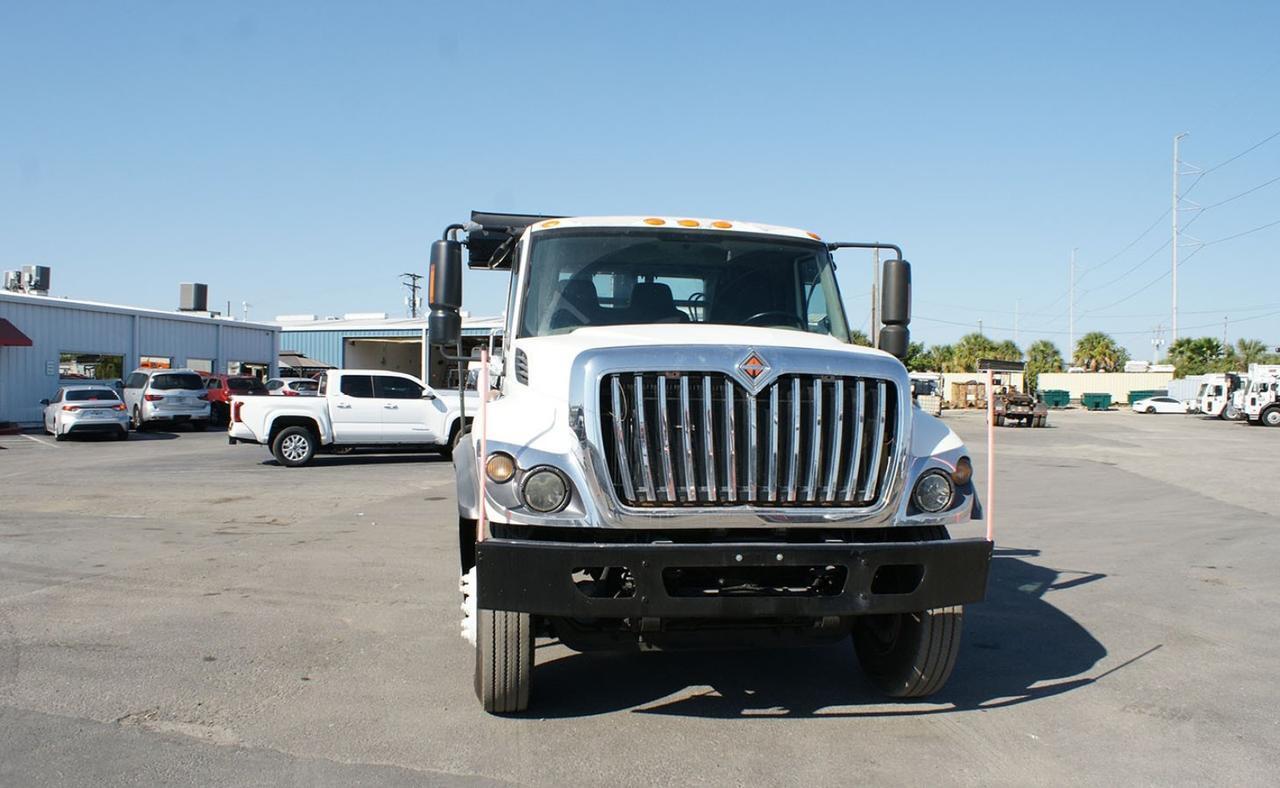 2017 International 7400 SFA 24,000 lbs. Swaploader Hooklift Tampa FL