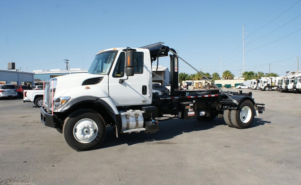 2017 International 7400 SFA 24,000 lbs. Swaploader Hooklift Tampa FL