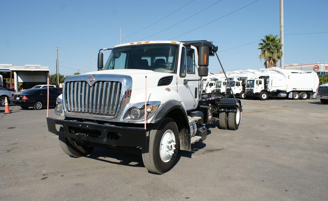 2017 International 7400 SFA 24,000 lbs. Swaploader Hooklift Tampa FL