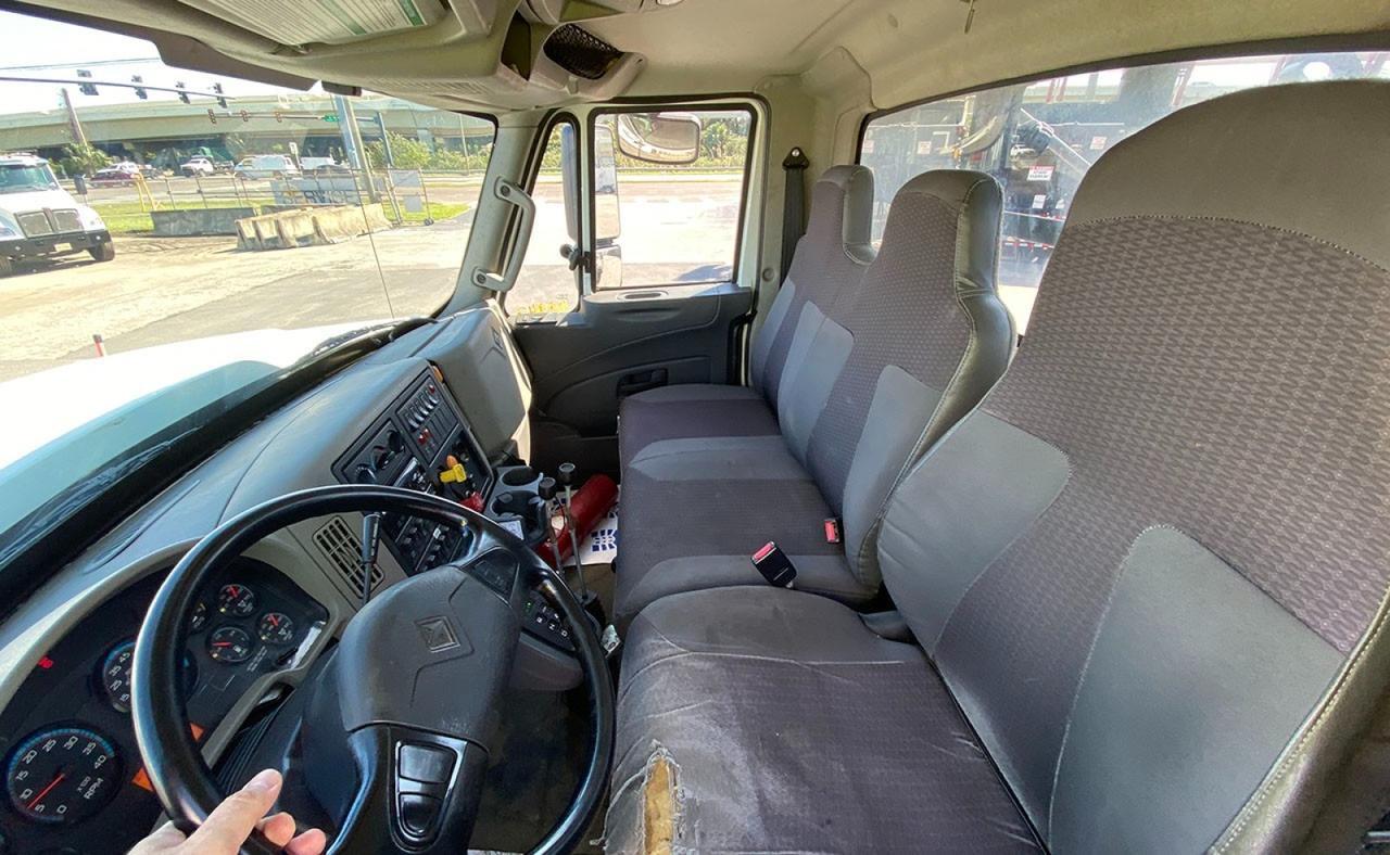 2017 International 7400 SFA 24,000 lbs. Swaploader Hooklift Tampa FL
