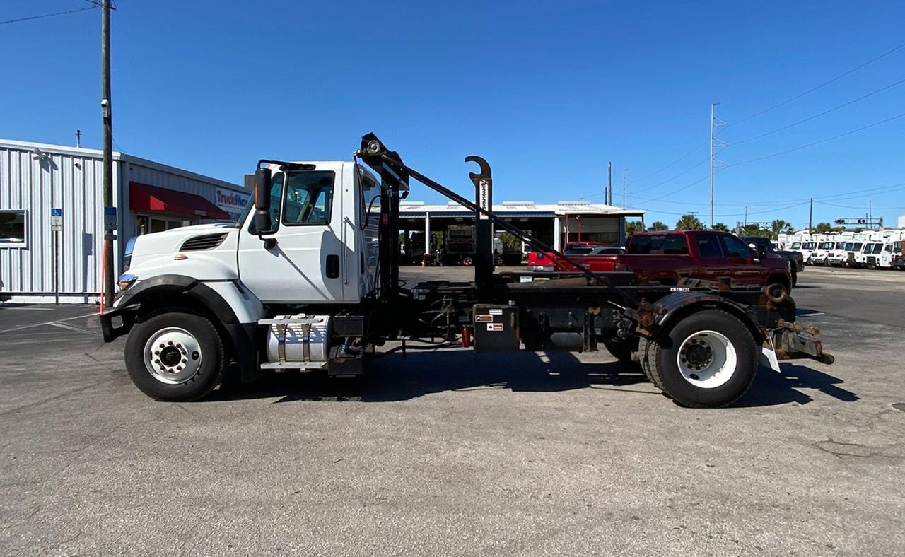 2017 International 7400 SFA 24,000 lbs. Swaploader Hooklift Tampa FL