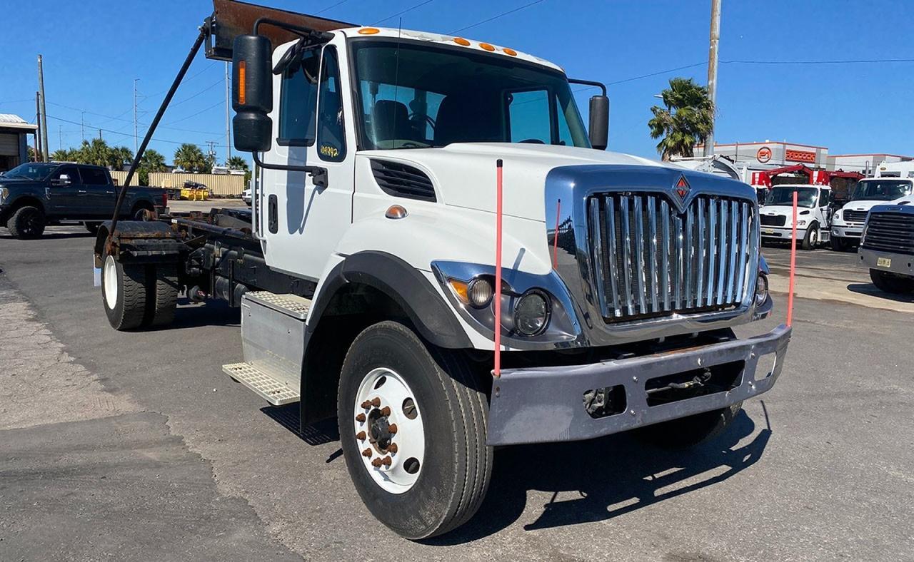 2017 International 7400 SFA 24,000 lbs. Swaploader Hooklift Tampa FL