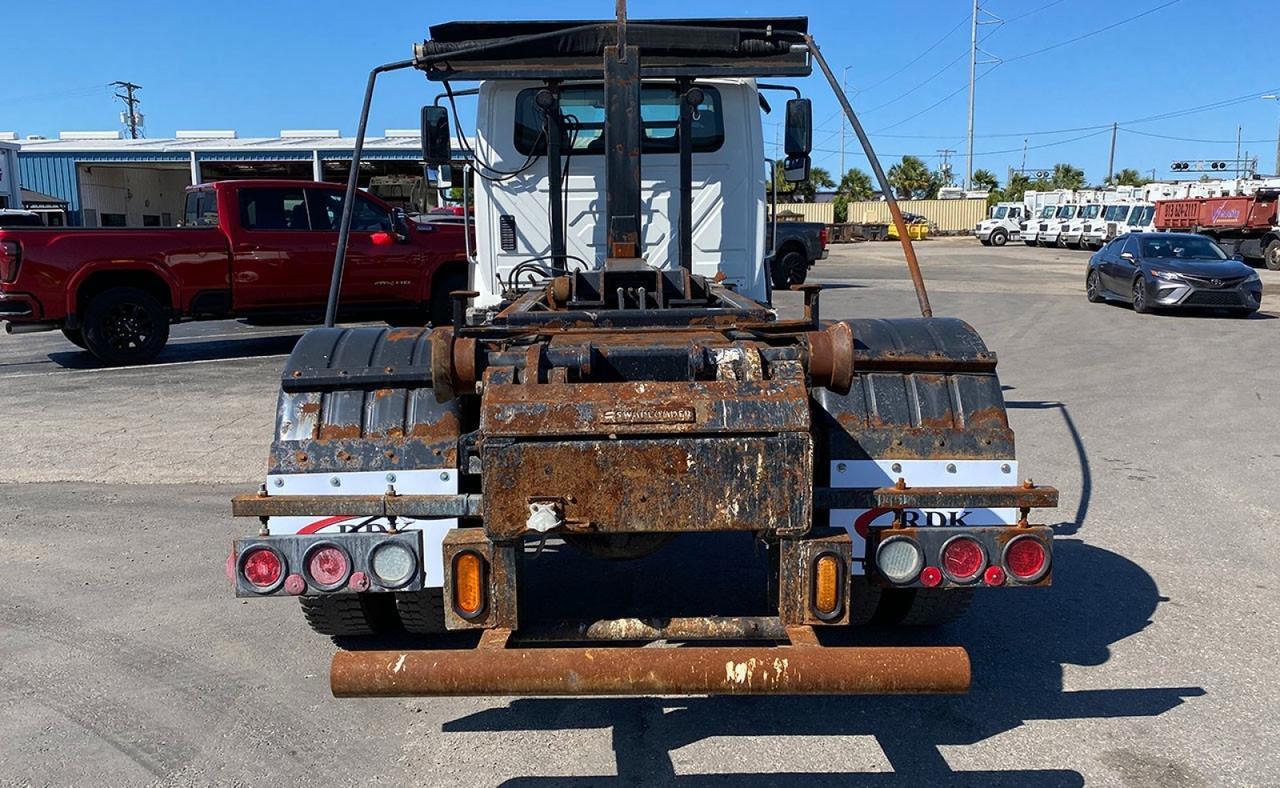 2017 International 7400 SFA 24,000 lbs. Swaploader Hooklift Tampa FL