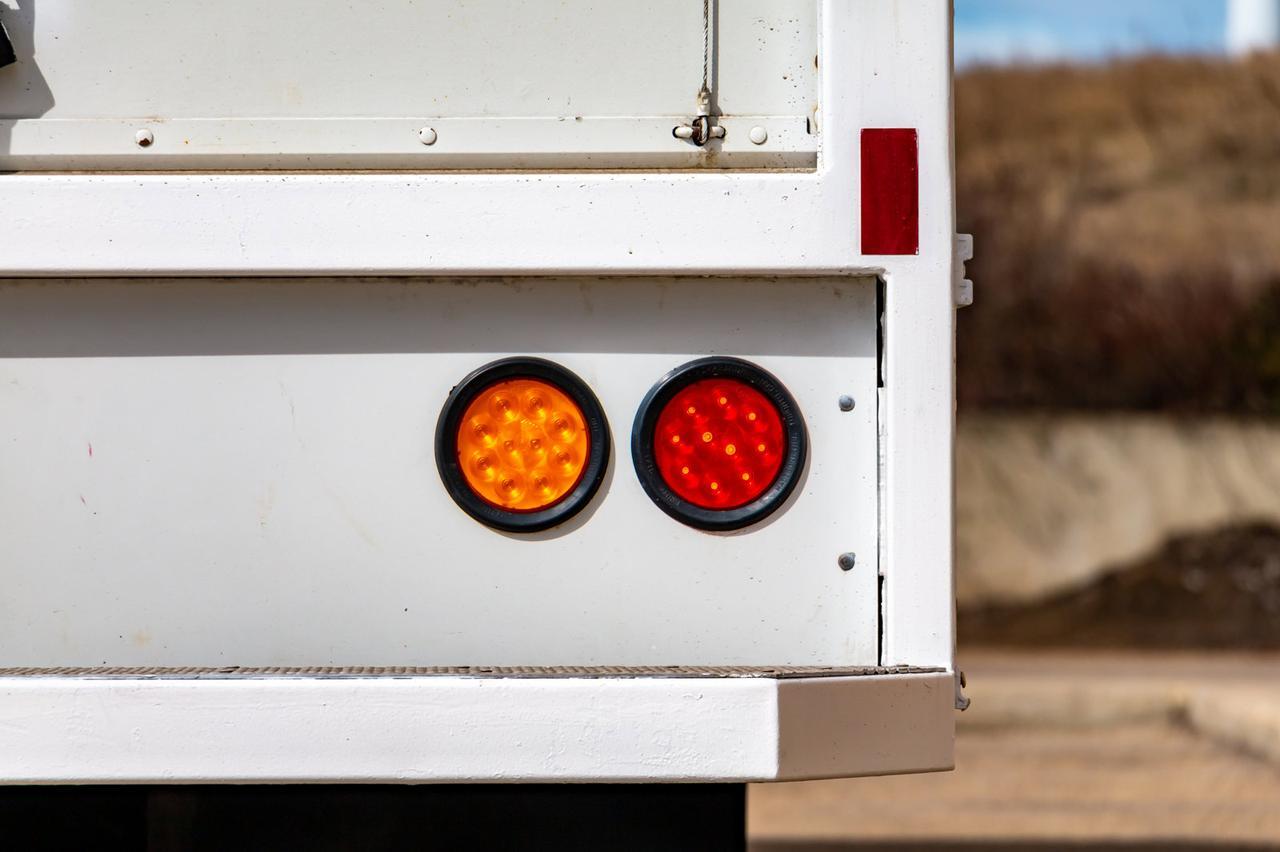 2017 Isuzu NPR H.D 16 Ft.Cube Van BCam Red Deer AB