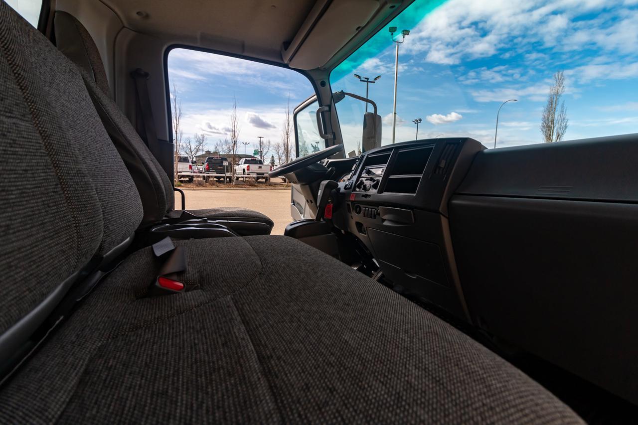 2017 Isuzu NPR H.D 16 Ft.Cube Van BCam Red Deer AB