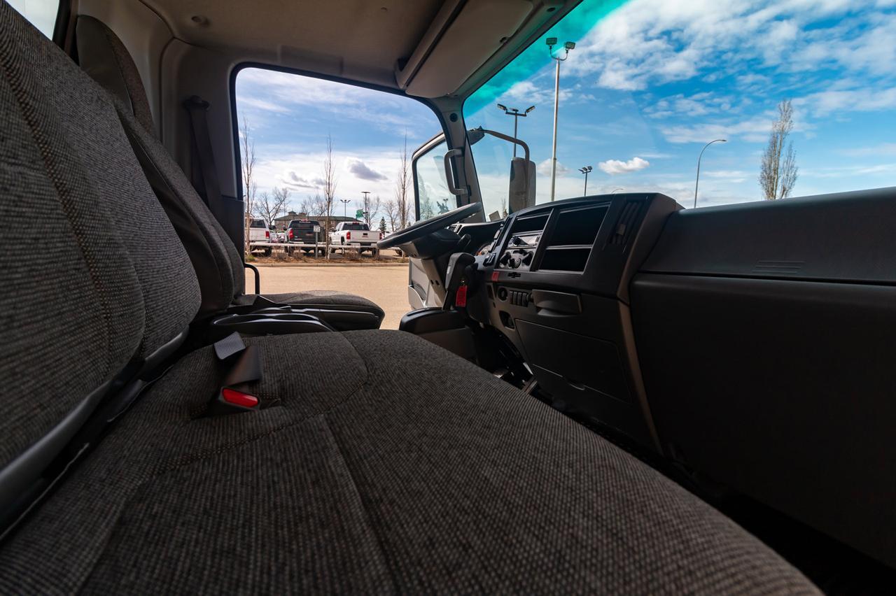 2017 Isuzu NPR H.D 16 Ft.Cube Van BCam Red Deer AB