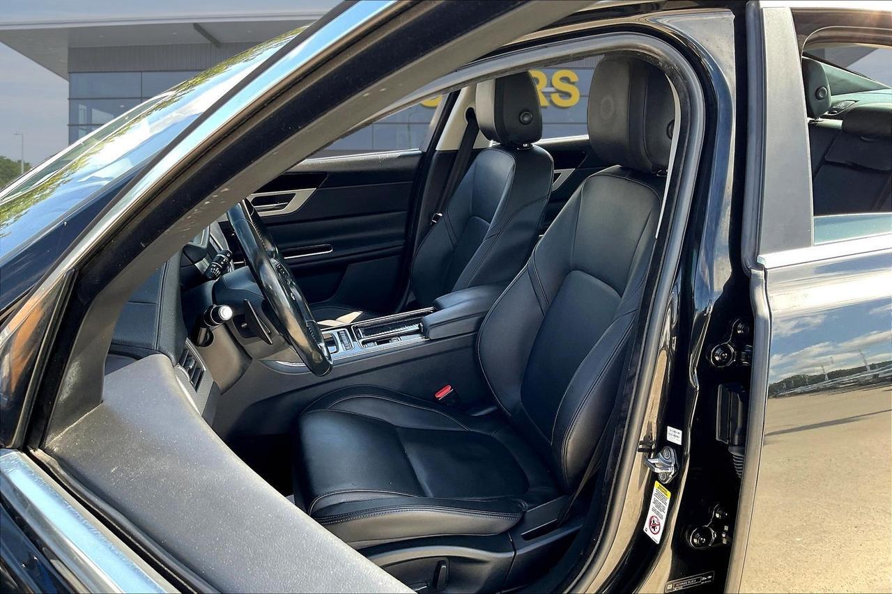 2017 JAGUAR XF PREMIUM Houston TX