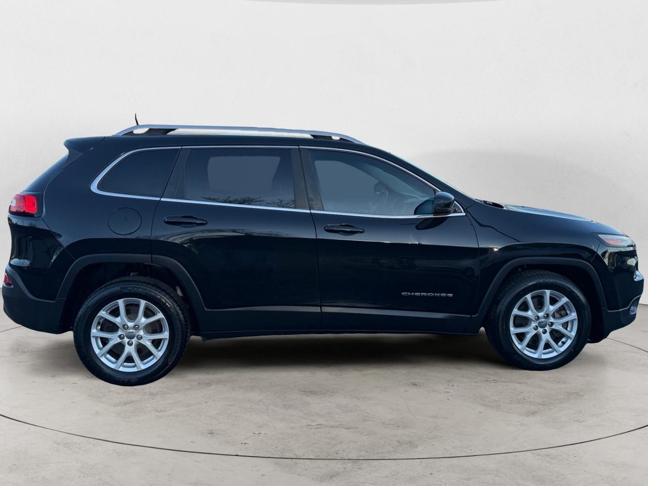 2017 JEEP CHEROKEE LATITUDE; N Latitude Kansas City MO