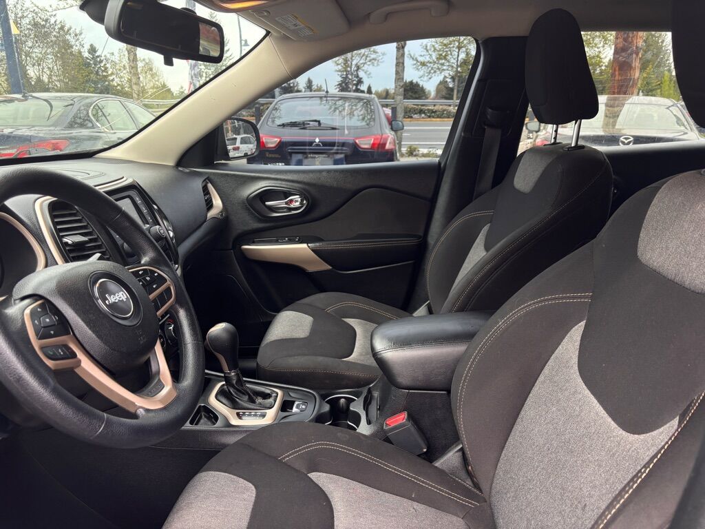 2017 JEEP CHEROKEE SPORT Des Moines WA