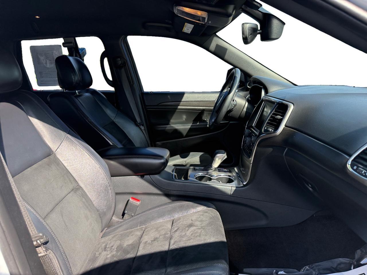 2017 JEEP GRAND CHEROKEE LARED Kansas City MO