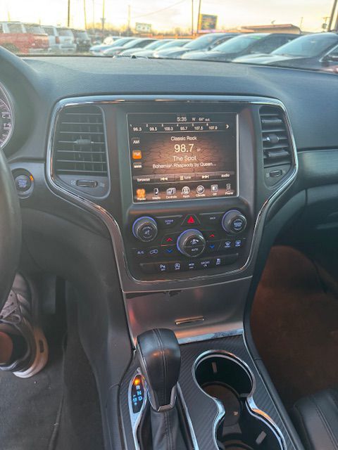 2017 JEEP GRAND CHEROKEE LAREDO Grand Prairie TX