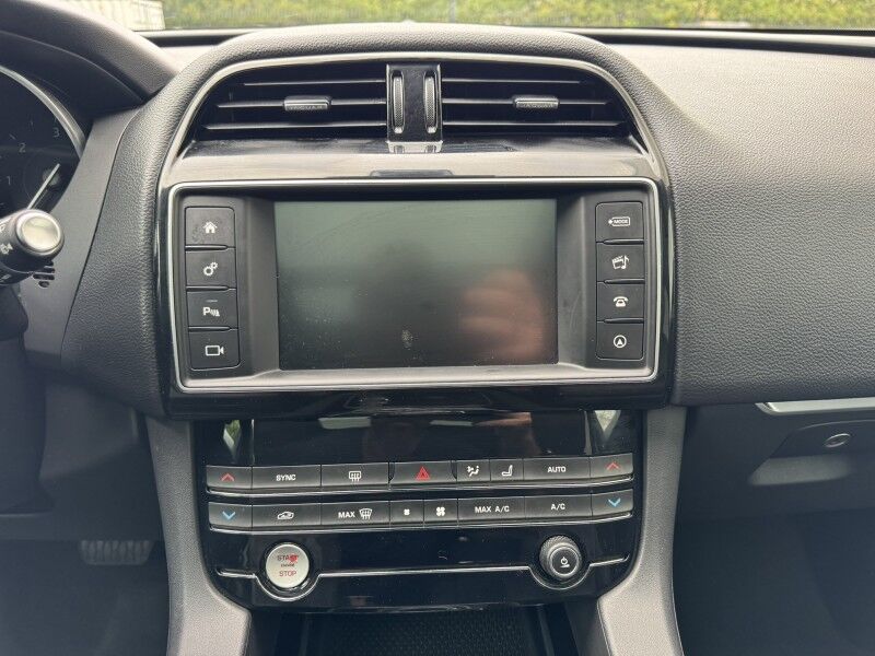 2017 Jaguar F-PACE 20d Prestige Willow Grove PA