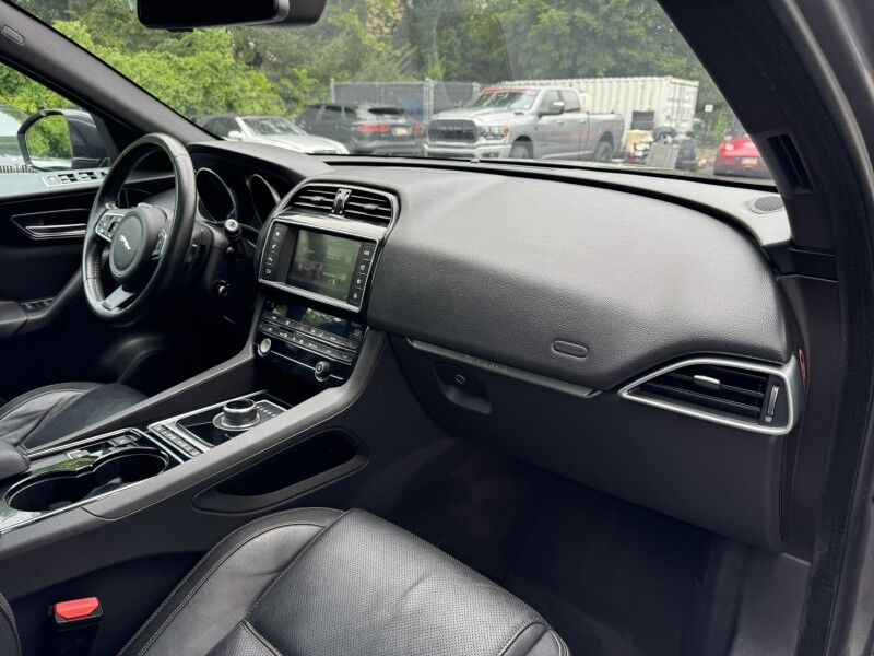 2017 Jaguar F-PACE 20d Prestige Willow Grove PA