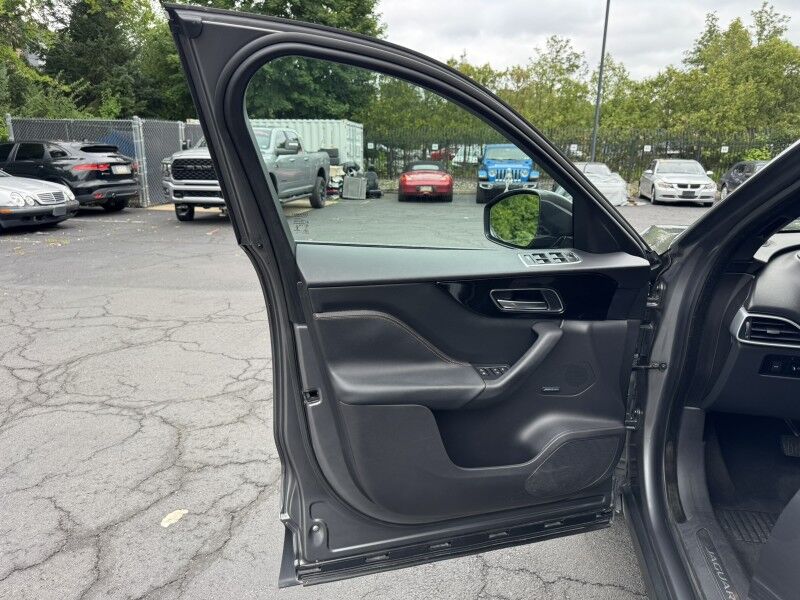 2017 Jaguar F-PACE 20d Prestige Willow Grove PA