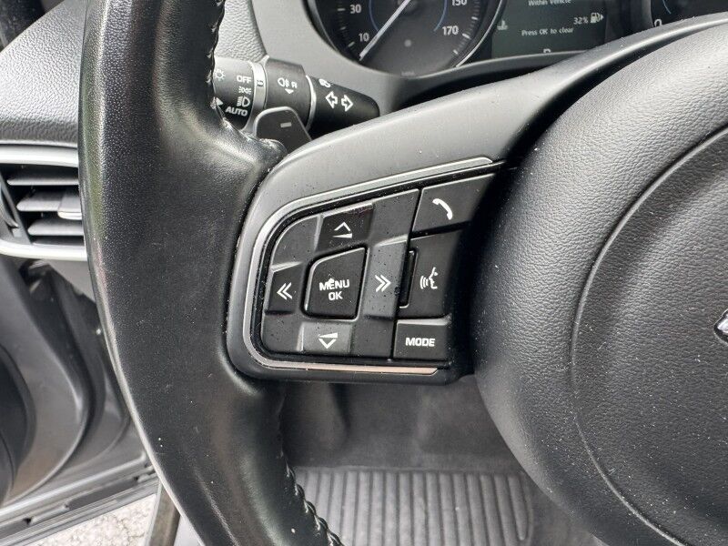 2017 Jaguar F-PACE 20d Prestige Willow Grove PA