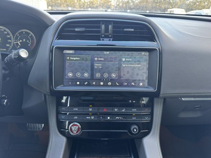 2017 Jaguar F-PACE 20d R-Sport Willow Grove PA