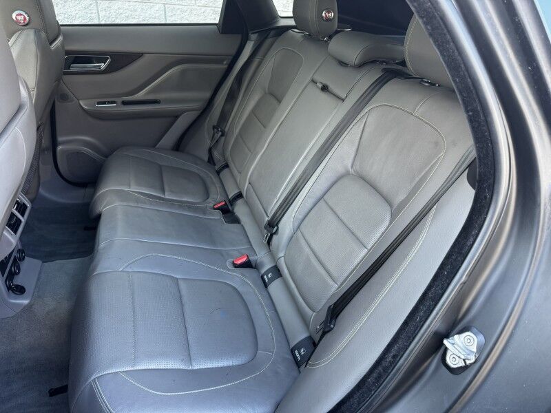 2017 Jaguar F-PACE 20d R-Sport Willow Grove PA