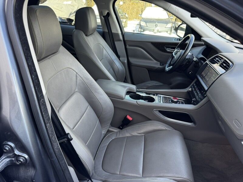 2017 Jaguar F-PACE 20d R-Sport Willow Grove PA