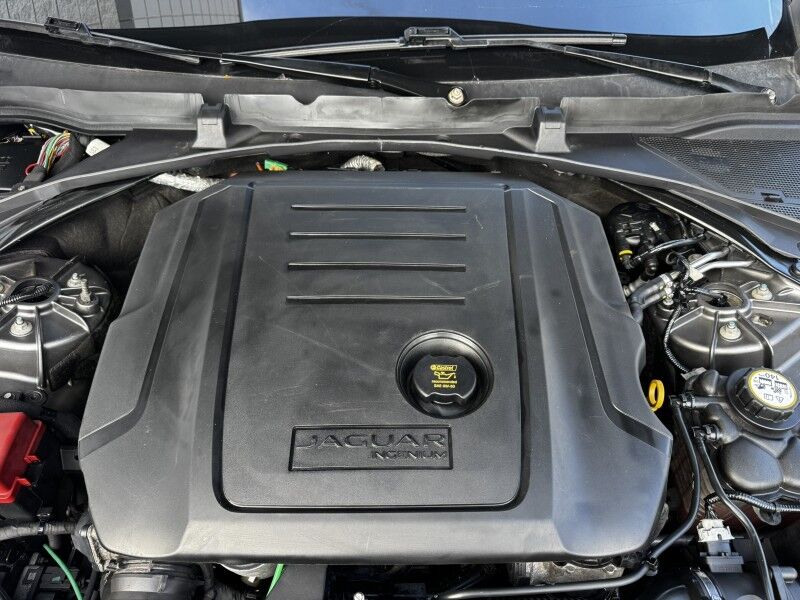 2017 Jaguar F-PACE 20d R-Sport Willow Grove PA