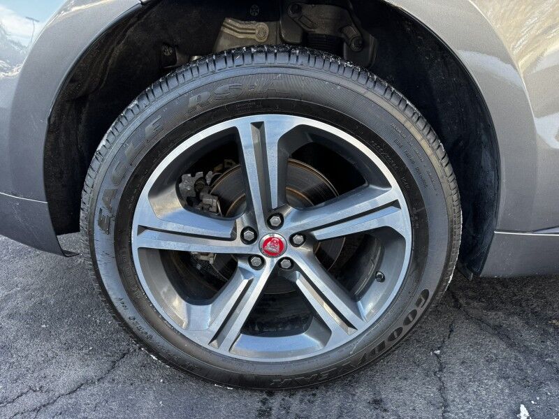 2017 Jaguar F-PACE 20d R-Sport Willow Grove PA