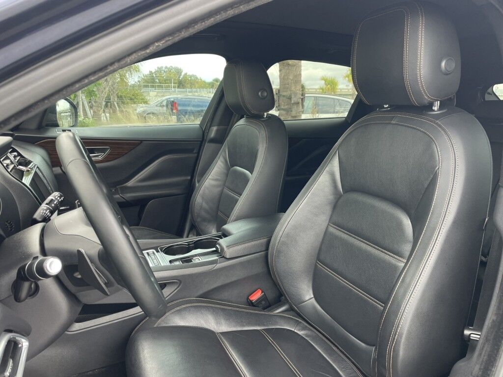 2017 Jaguar F-PACE 35t PRESTIGE~DIESEL~DYNAMIC SUSPENSION~ONLINE FINANCE AND SHIPPING AVAILABLE!!