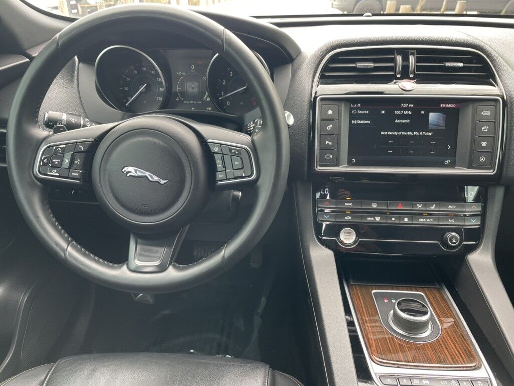 2017 Jaguar F-PACE 35t PRESTIGE~DIESEL~DYNAMIC SUSPENSION~ONLINE FINANCE AND SHIPPING AVAILABLE!! Sarasota FL