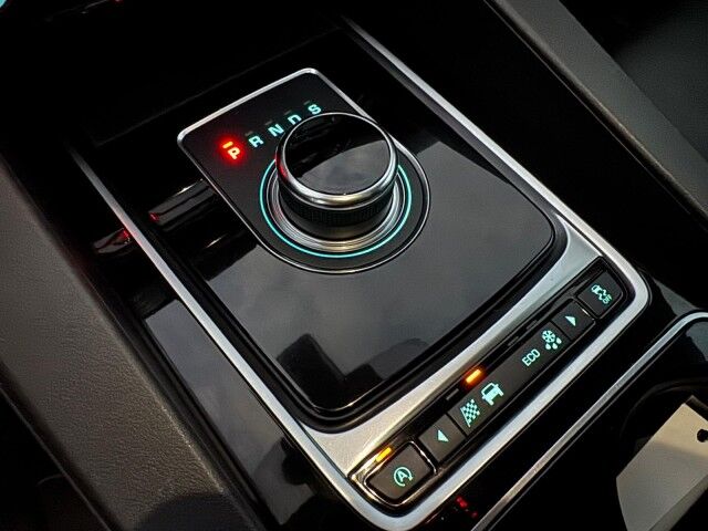 2017 Jaguar F-PACE 35t Premium Whitehall PA