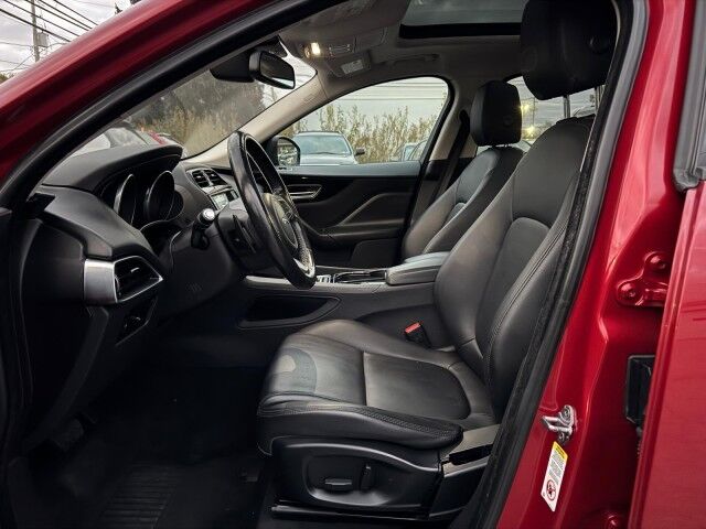 2017 Jaguar F-PACE 35t Premium Whitehall PA