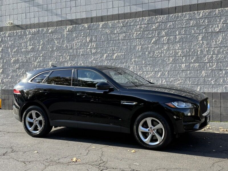 2017 Jaguar F-PACE 35t Premium Willow Grove PA
