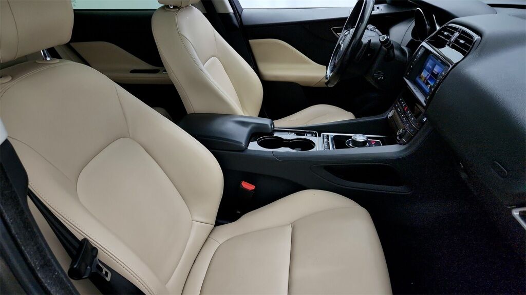 2017 Jaguar F-PACE 35t Premium Laurel MD
