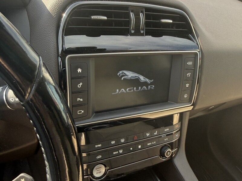 2017 Jaguar F-PACE 35t Prestige AWD Arlington VA