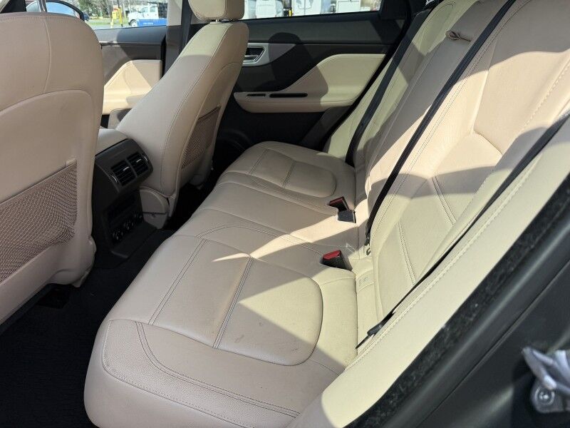 2017 Jaguar F-PACE 35t Prestige AWD Arlington VA