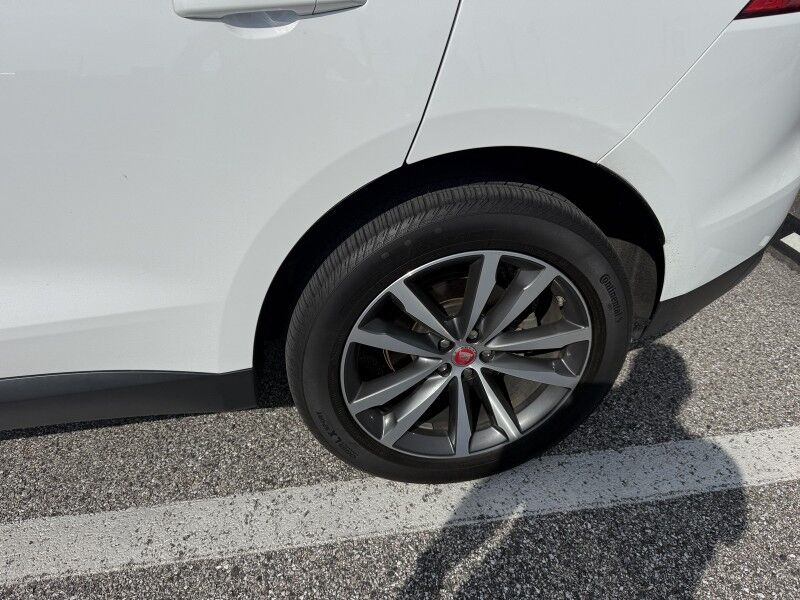 2017 Jaguar F-PACE 35t Prestige