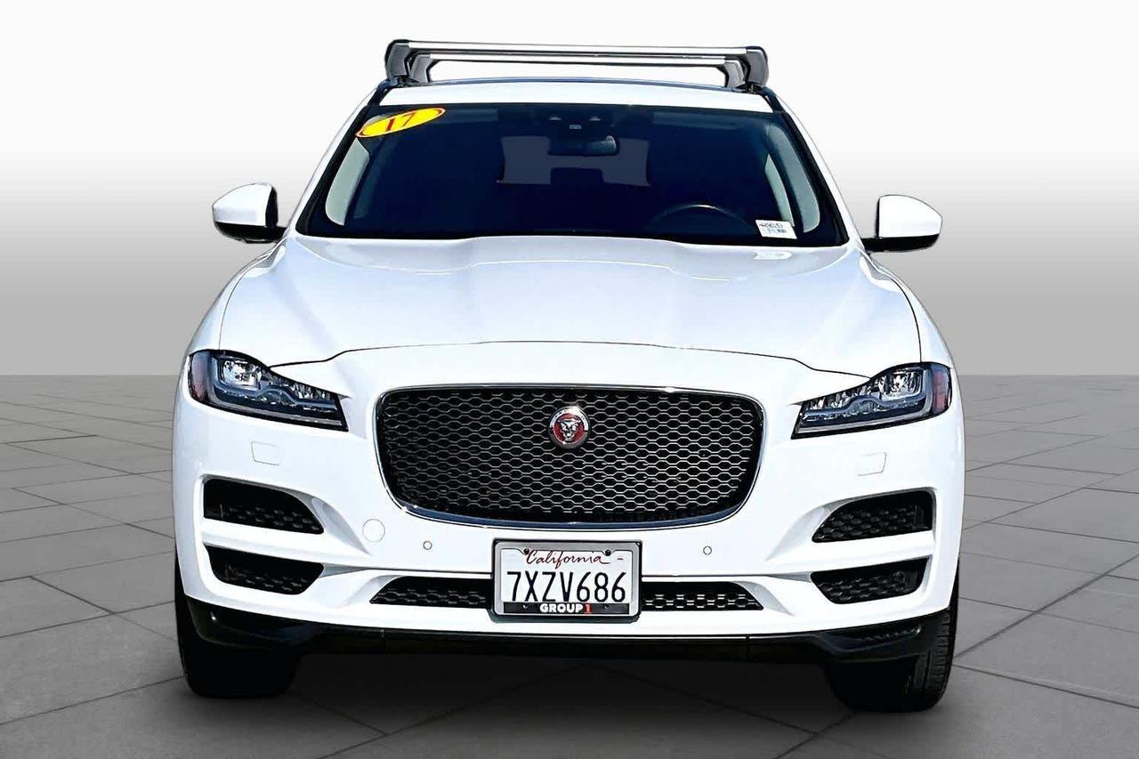 2017 Jaguar F-PACE 35t Prestige