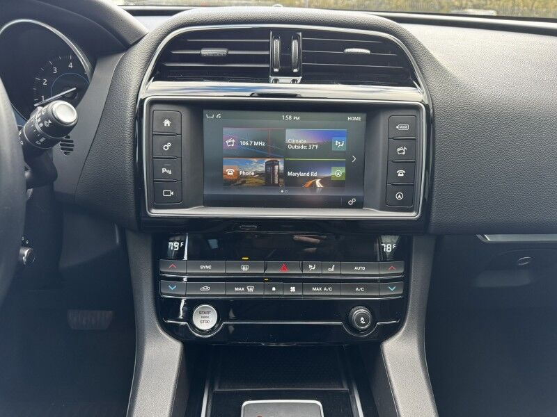 2017 Jaguar F-PACE 35t Prestige Willow Grove PA