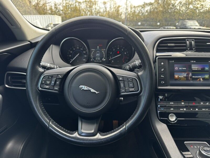 2017 Jaguar F-PACE 35t Prestige Willow Grove PA