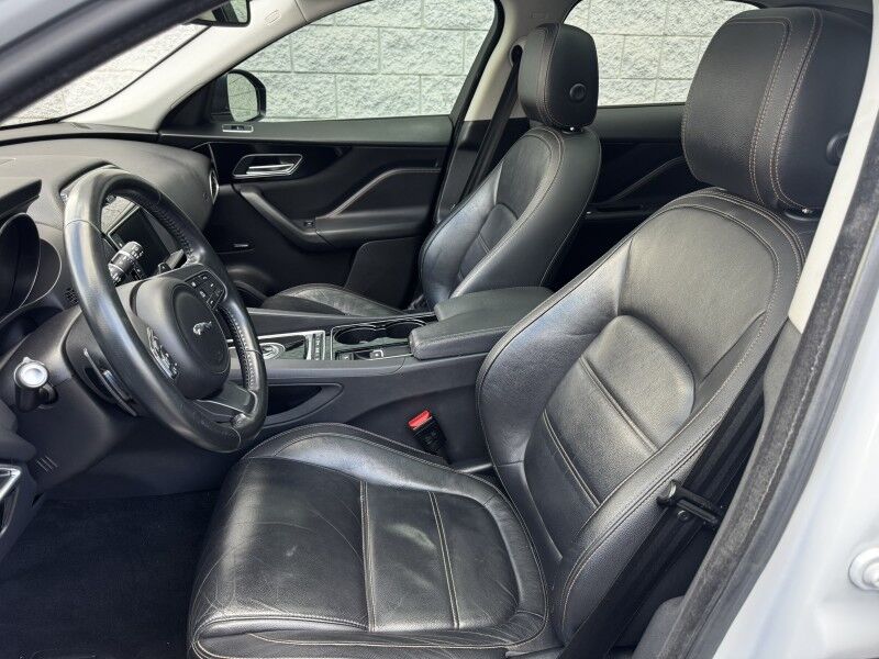2017 Jaguar F-PACE 35t Prestige Willow Grove PA