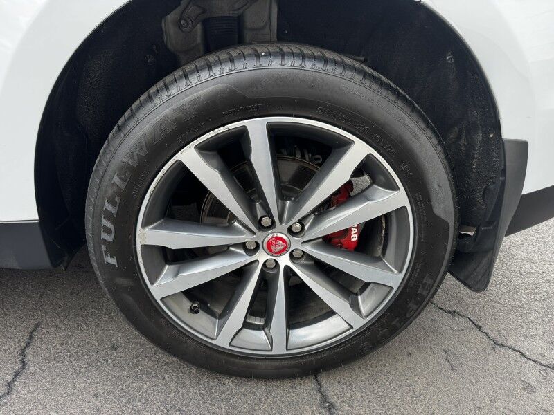 2017 Jaguar F-PACE 35t Prestige Willow Grove PA