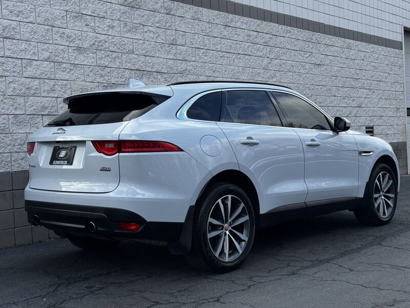 2017 Jaguar F-PACE 35t Prestige Willow Grove PA