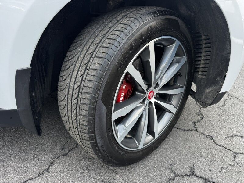 2017 Jaguar F-PACE 35t Prestige Willow Grove PA