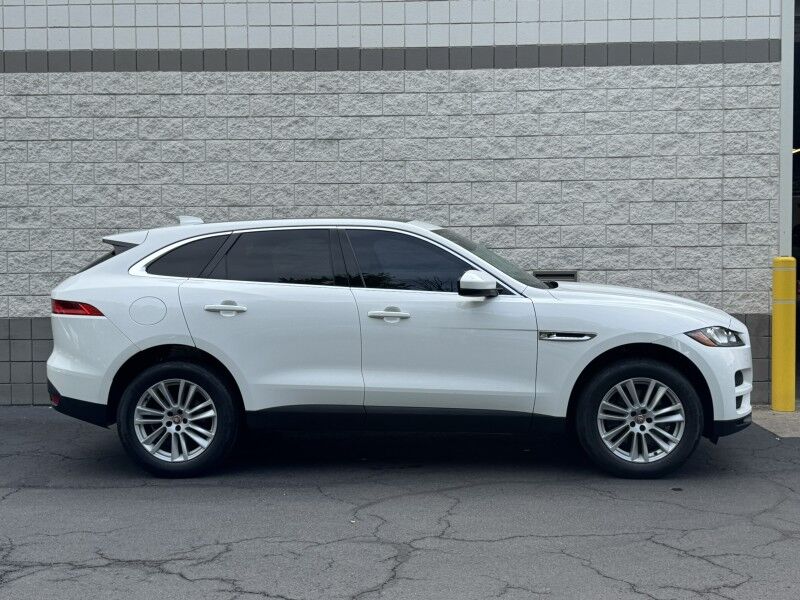 2017 Jaguar F-PACE 35t Prestige Willow Grove PA