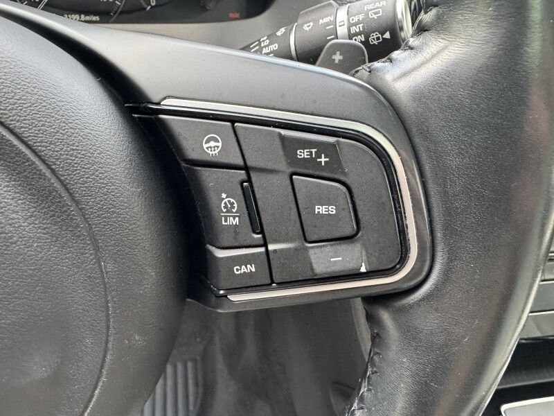 2017 Jaguar F-PACE 35t Prestige Willow Grove PA