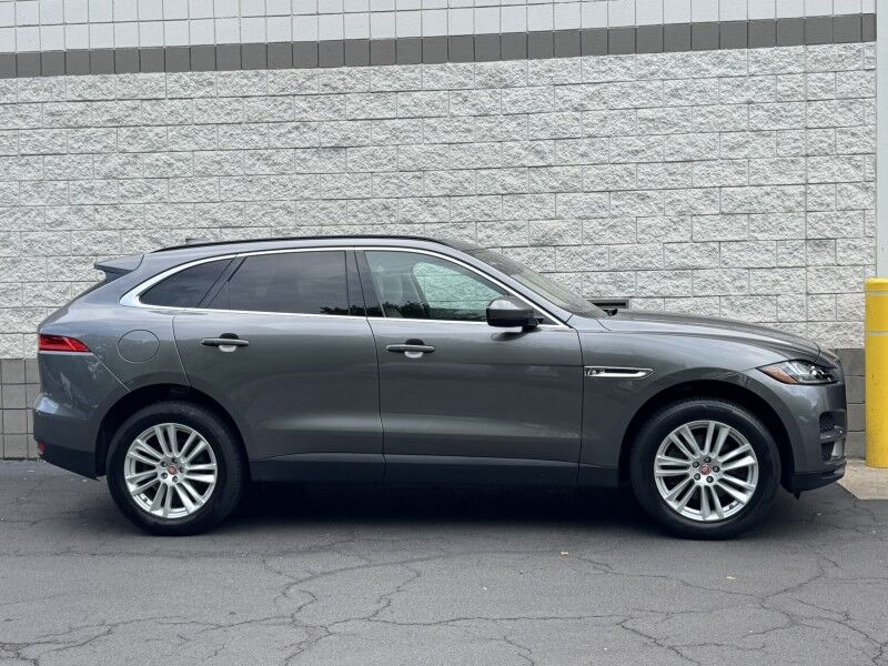 2017 Jaguar F-PACE 35t Prestige Willow Grove PA