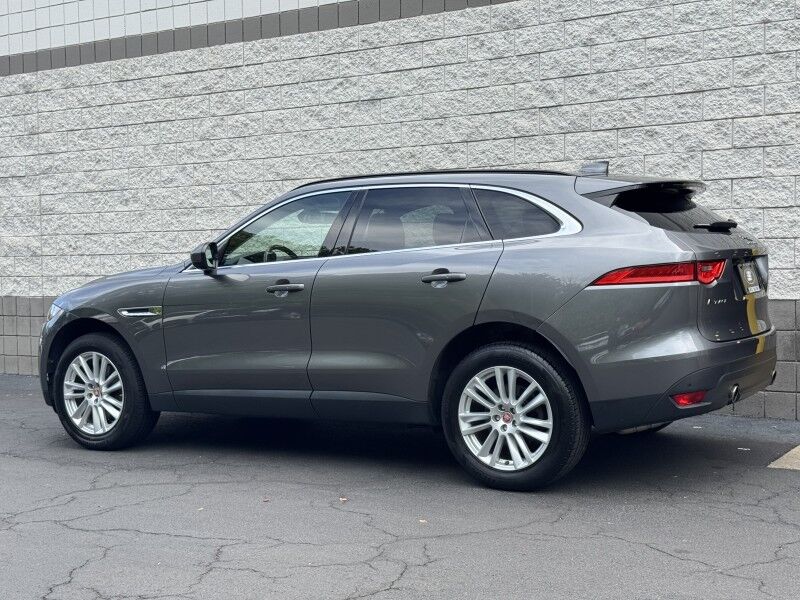 2017 Jaguar F-PACE 35t Prestige Willow Grove PA