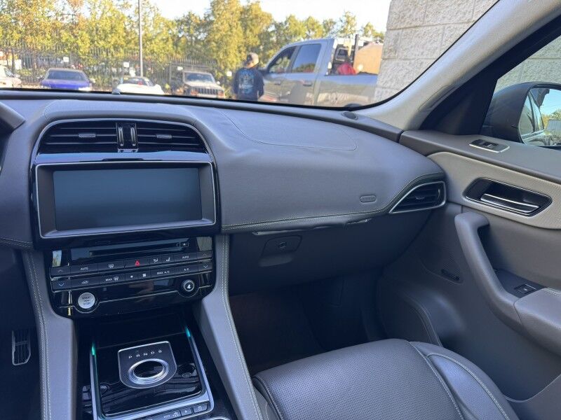 2017 Jaguar F-PACE 35t R-Sport Willow Grove PA