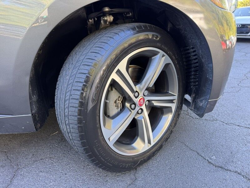 2017 Jaguar F-PACE 35t R-Sport Willow Grove PA