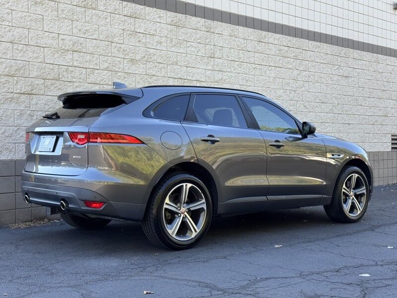 2017 Jaguar F-PACE 35t R-Sport