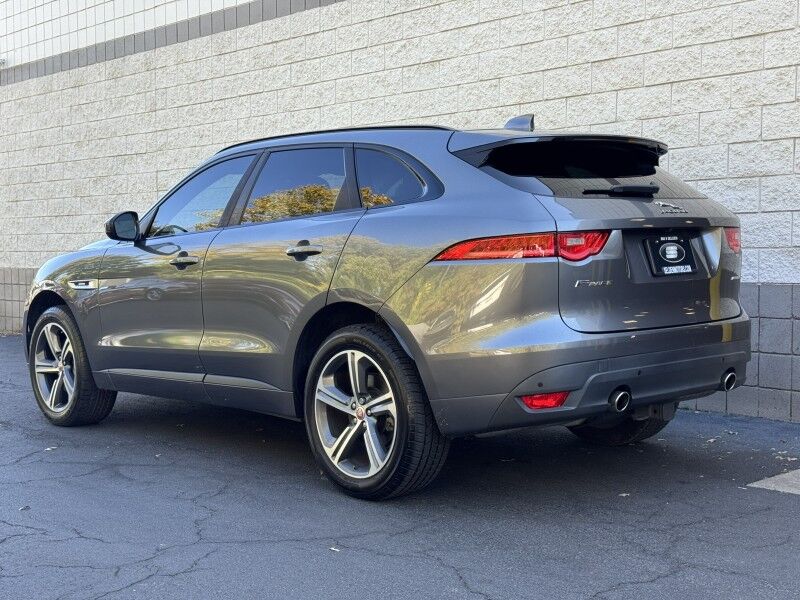 2017 Jaguar F-PACE 35t R-Sport Willow Grove PA