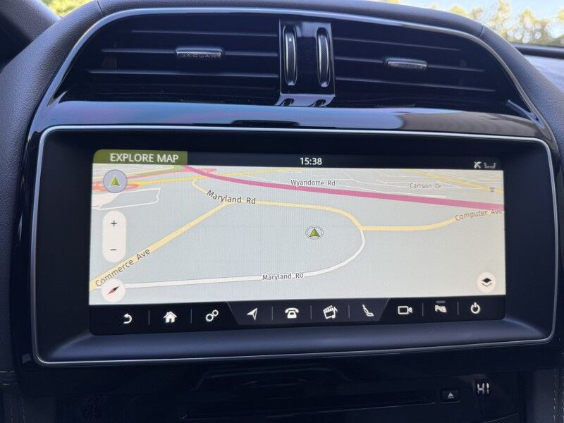 2017 Jaguar F-PACE 35t R-Sport Willow Grove PA