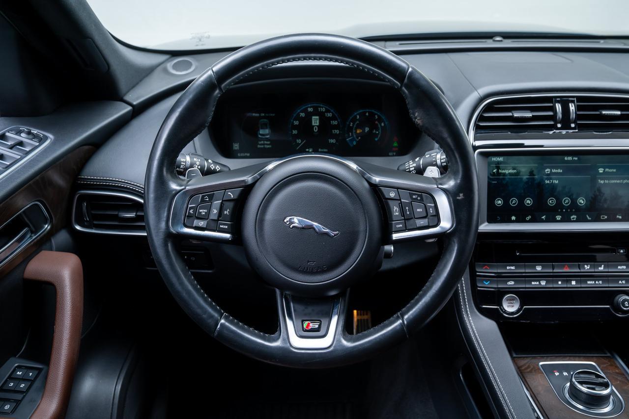 2017 Jaguar F-PACE S 1 Owner / Driver Assist Package / Head-Up Display Portland OR